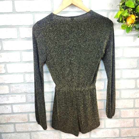 DESIGN LAB Long Sleeve Metallic Romper Size XS - Picture 5 of 7